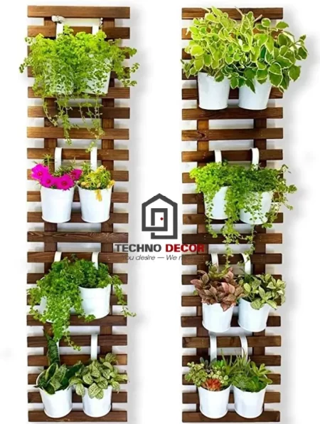 "Nghệ thuật cho cây xanh với giá đỡ gỗ"